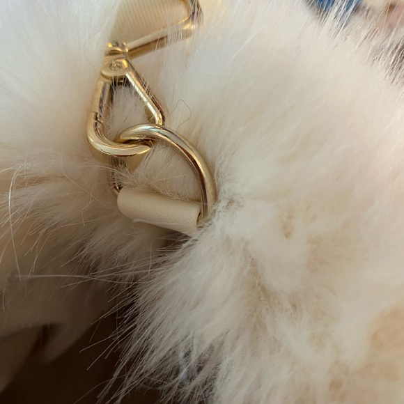 H&M Luxurious Cream Faux Fur Bag - Picture 8 of 8